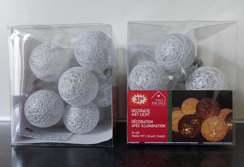 Led slinger met 10 warm wit lichtjes (zilveren ballen) 2 x, Huis en Inrichting, Lampen | Losse lampen, Nieuw, Led-lamp, Ophalen
