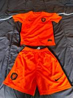 Voetbal pakje oranje NL knvb Nike maat 24 tussen ong4-8 jaar, Ophalen, Zo goed als nieuw, Overige binnenlandse clubs, Overige typen