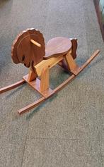 Houten hobbelpaard, Ophalen, Gebruikt