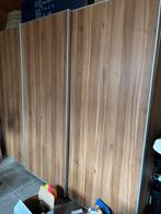 Houten kast met drie schuifdeuren, Tuin en Terras, Ophalen, Minder dan 3 meter, Hout, 1 tot 2 meter