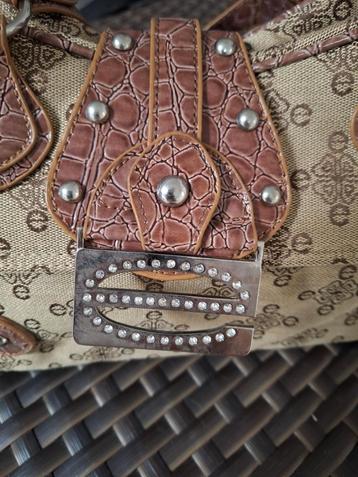 Dames handtas beschikbaar voor biedingen