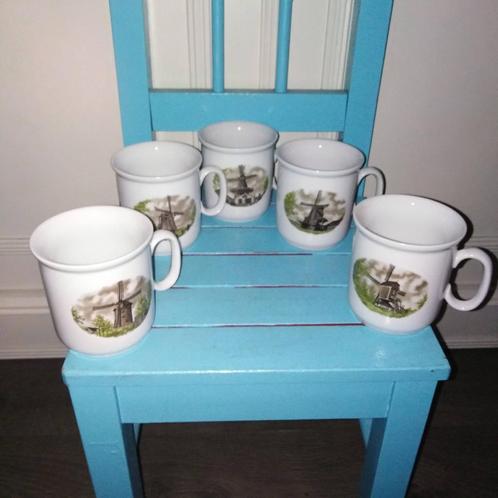 Vintage molen servies: 5 mokken, 4 kopjes - Schwarzenhammer, Huis en Inrichting, Keuken | Servies, Gebruikt, Kop(pen) en/of Schotel(s)
