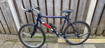 fiets met 24 versnelling beschikbaar voor biedingen