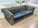 Ruime bijna nieuwe bank chesterfield stijl., Huis en Inrichting, Banken | Bankstellen, 150 tot 200 cm, 75 tot 100 cm, Ophalen of Verzenden
