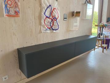 3x Italiaanse LEMA wandkasten in de kleur Antraciet beschikbaar voor biedingen