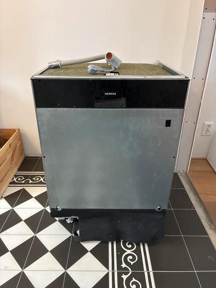Vaatwasser Siemens inbouw + bevestigingsset, Witgoed en Apparatuur, Vaatwasmachines, Gebruikt, Inbouw, 85 tot 90 cm, 60 cm of meer