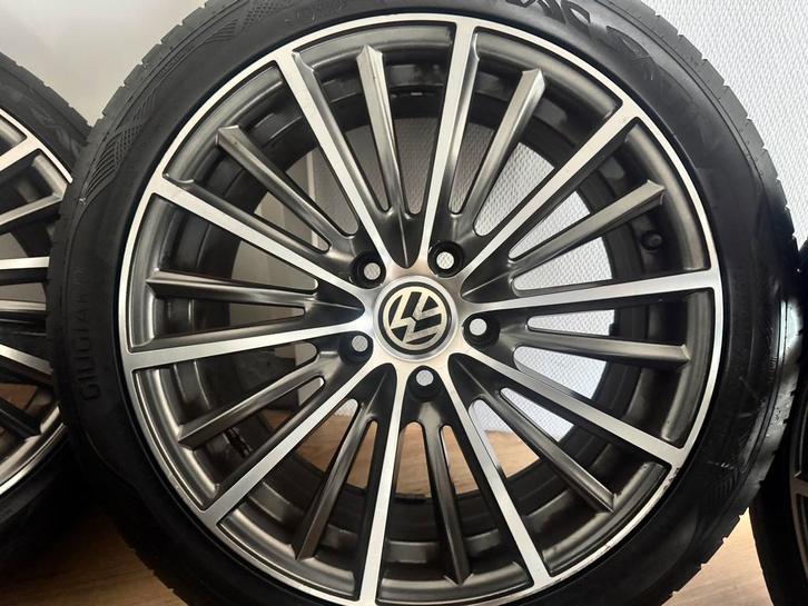 Super mooie en velgen met zomerbanden VW 225/45/17, Auto-onderdelen, Banden en Velgen, Zomerbanden, Ophalen