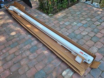 Fiamma f45 ti cassetteluifel 350  beschikbaar voor biedingen