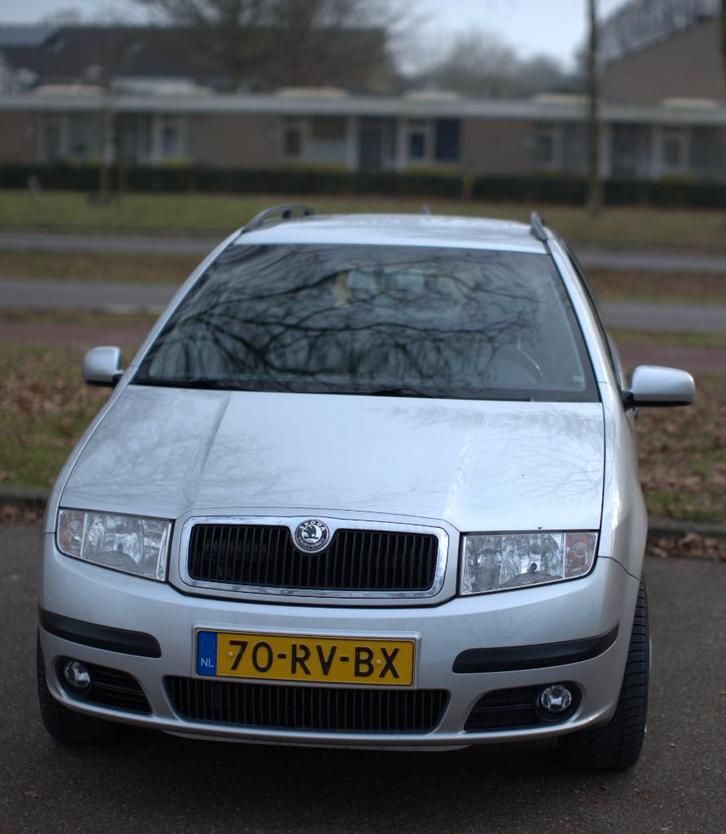 Skoda Fabia 2.0 Combi 85KW 2005 Grijs, Auto's, Skoda, Particulier, Fabia, ABS, Airbags, Airconditioning, Boordcomputer, Centrale vergrendeling