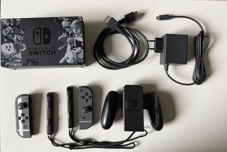 Nintendo Switch Smash Ultimate Dock & Joy-Con bundel, Spelcomputers en Games, Spelcomputers | Nintendo Consoles | Accessoires