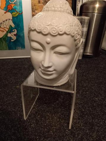 Keramische witte Boedha 22cm hoog. beschikbaar voor biedingen
