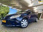 Ford Focus Wagon 1.6 TDCI Airco Navi Trekhaak, Auto's, Ford, Euro 5, Stof, Gebruikt, Zwart