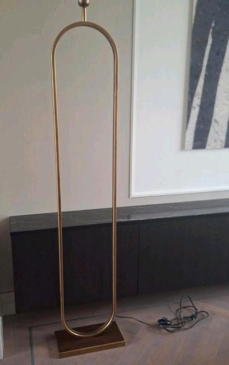 Light & Living antiek brons kleurige nieuwe lamp | hotel chi, Huis en Inrichting, Lampen | Vloerlampen, Nieuw, Ophalen