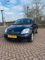 Toyota Yaris 1.3 16V Vvti 5DR 2004 Blauw, Auto's, Toyota, Voorwielaandrijving, 880 kg, 4 cilinders, Origineel Nederlands