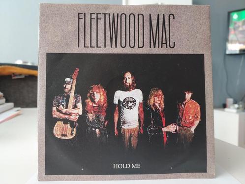 7" Single Fleetwood Mac - Hold Me / Eyes Of The World, Cd's en Dvd's, Vinyl Singles, Gebruikt, Single, Pop, 7 inch, Ophalen of Verzenden