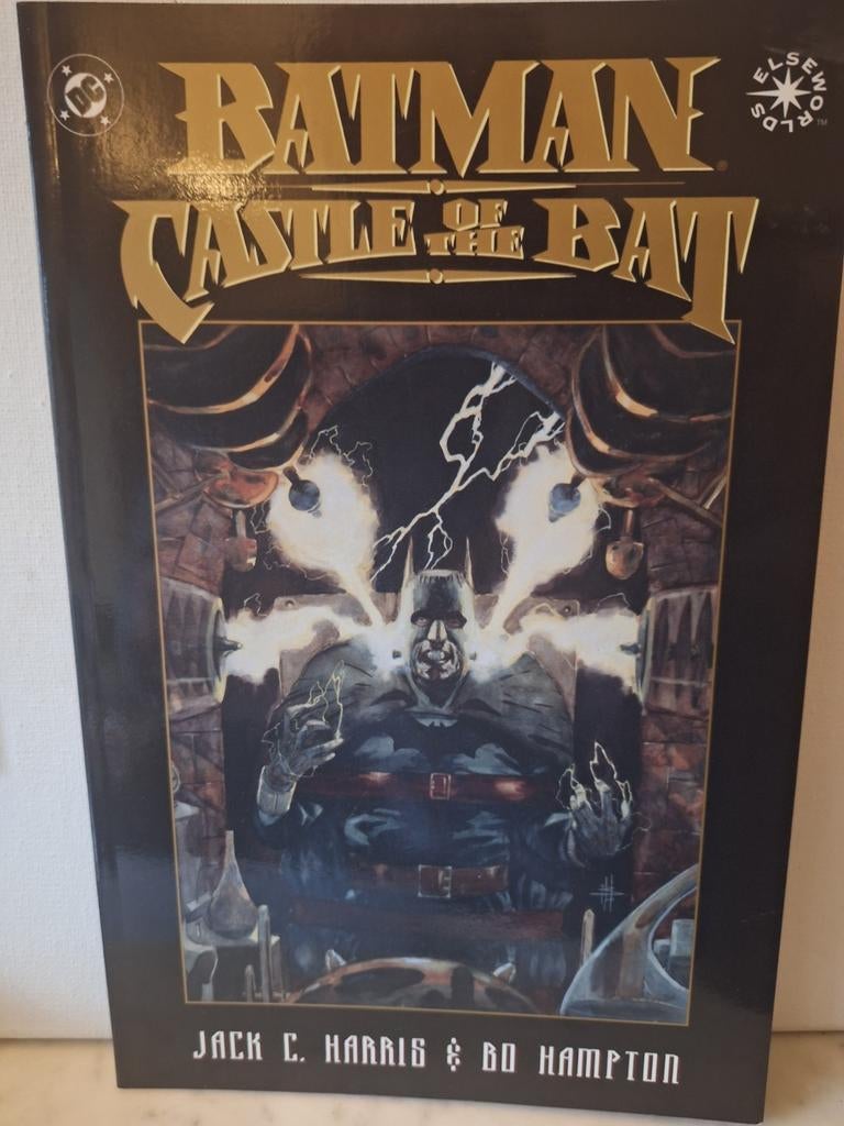 Batman Castle of the Bat, Eén comic, Ophalen of Verzenden, Zo goed als nieuw, Amerika
