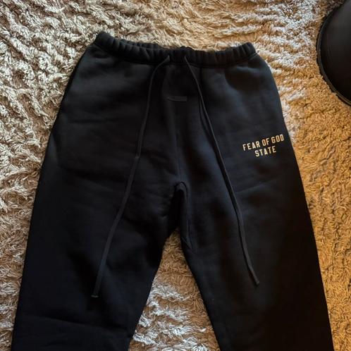 Fear of god essentials maat L, Kleding | Heren, Broeken en Pantalons, Zo goed als nieuw, Ophalen of Verzenden