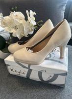 NIEUW, crème/gouden pumps van Kayla, maat EU 38, Pumps, Beige, Nieuw, Ophalen of Verzenden