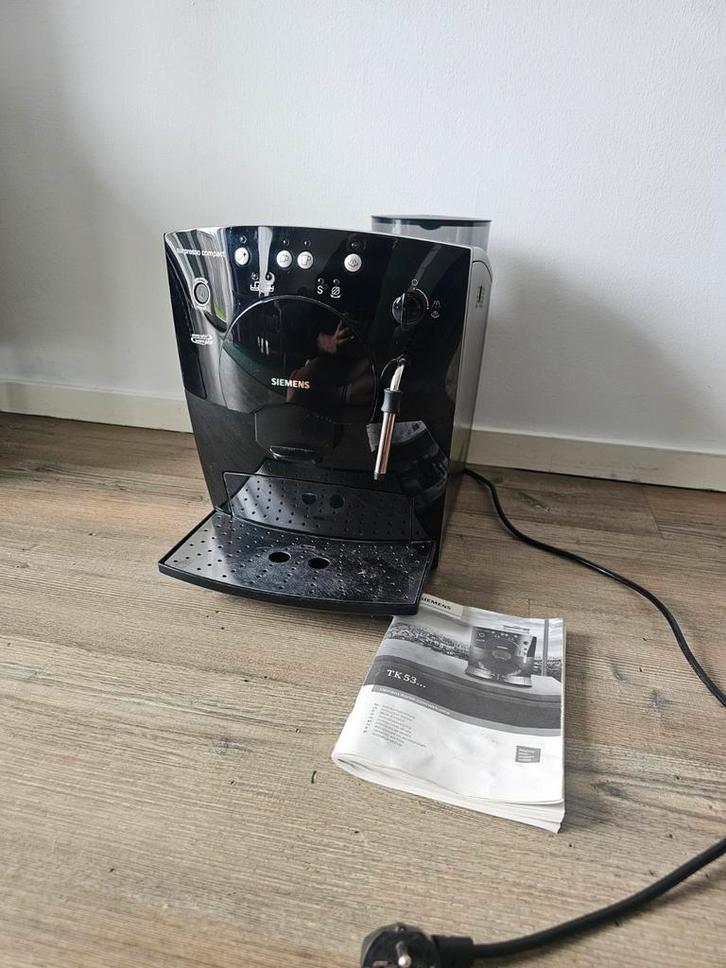 Siemens Surpresso Compact TK53009 Koffiemachine, Witgoed en Apparatuur, Koffiezetapparaten, Gebruikt, Koffiebonen, Koffiemachine
