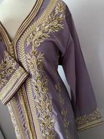 Nieuwe caftan met borduurwerk maat M/L, Maat 38/40 (M), Nieuw, Ophalen of Verzenden, Overige thema's