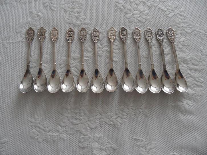 12 zwaar verzilverde lepeltjes (provincie/Nederland), Antiek en Kunst, Antiek | Bestek, Ophalen of Verzenden