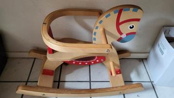 Hobbelpaard leuk voor de kleintjes beschikbaar voor biedingen