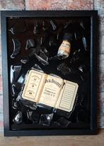 Jack Daniels Honey fles verwerkt in een lijst met Epoxy, Ophalen of Verzenden