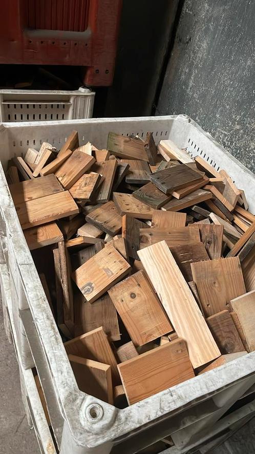 Te koop brandhout voor in de kachel, Tuin en Terras, Haardhout, Blokken, Overige houtsoorten, Minder dan 3 m³, Ophalen