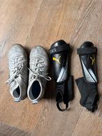 Voetbalschoenen mt 35 en scheenbeschermers kind, Sport en Fitness, Voetbal, Maat XS of kleiner, Ophalen of Verzenden, Schoenen