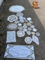 30 kanten kleedjes,antieke kleedjes, brocant gehaakt kleedje, Ophalen