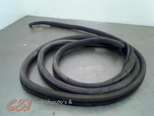 Portierrubber 4Deurs links-achter van een Ford Transit, Auto-onderdelen, Carrosserie en Plaatwerk, Ford, Gebruikt, 3 maanden garantie