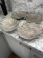 Verzilverde schalen., Ophalen