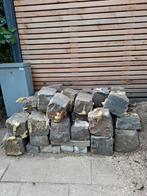 Gratis Grijze keien stenen / zwart zand border / boomstam, Ophalen, Gebruikt, Overige materialen, Overige typen