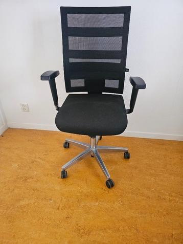 burostoel merk topstar beschikbaar voor biedingen