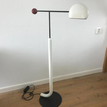 Vloerlamp Tomo Toshiyuki Kita Luci Italy vintage lamp beschikbaar voor biedingen