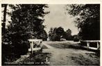 Hilvarenbeek, Het bruggetje over de beek - 1947 gelopen, Verzamelen, Ansichtkaarten | Nederland, Ophalen of Verzenden, Voor 1920