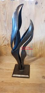 bronzen beeld / MODERN LIEFDESPAAR / 45 cm hoog, Nieuw, Info@huisentuindecoratiemarie.nl, Mensenbeeld, Huis en tuin decoratie marie