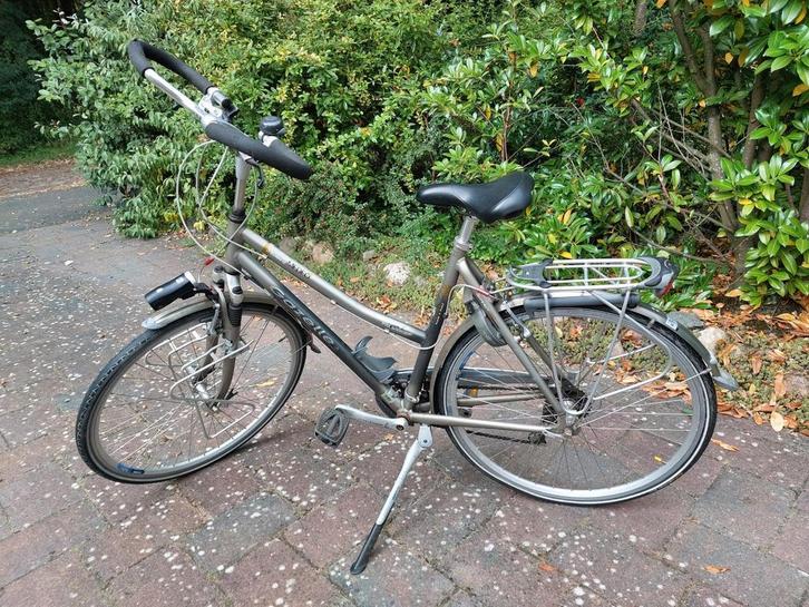 Gazelle Medeo Trekking Hybride Light (frame 57), Fietsen en Brommers, Fietsen | Dames | Sportfietsen en Toerfietsen, Gebruikt