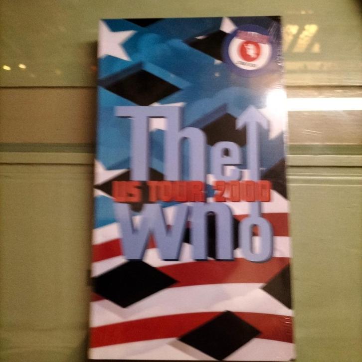 the WHO  US TOUR 2000 - 2CD/2DVD BOX, Cd's en Dvd's, Cd's | Rock, Nieuw in verpakking, Poprock, Ophalen of Verzenden
