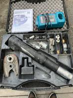 Henco Perstang Set met 2 Accu's & Persbekken, Doe-het-zelf en Verbouw, Gereedschap | Handgereedschap, Ophalen of Verzenden, Gebruikt