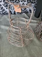 Zeldzaam klein Frans eiermandje fil de fere