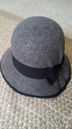 Grijze vintage hoed, wol, Kleding | Dames, Hoeden en Petten, Vintage, Ophalen of Verzenden, Hoed, 58 cm (L, 7¼ inch) of meer