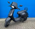 VESPA SPRINT, Ophalen, Zo goed als nieuw, Benzine, Vespa S