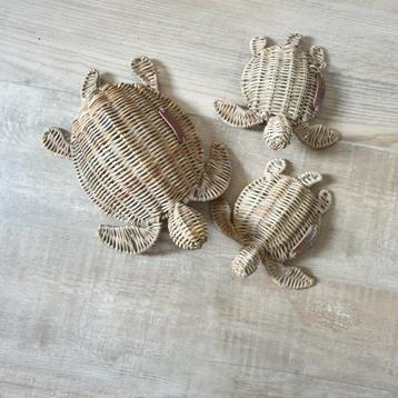 Riviera maison rustic rattan turtle s beschikbaar voor biedingen