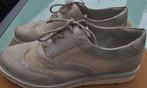 Damesschoenen maat 41. Lucky shoes., Beige, Nieuw, Ophalen of Verzenden, Sneakers of Gympen