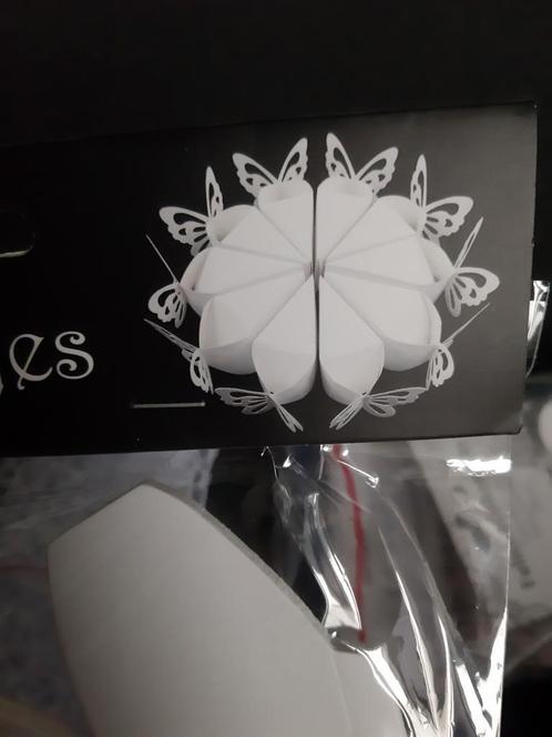 Witte doosjes in elkaar vouwen taart trouwerij babyshower 1x, Hobby en Vrije tijd, Feestartikelen, Nieuw, Versiering, Geboorte of Huwelijk