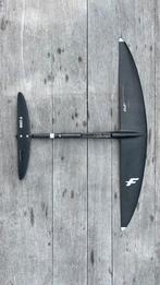 F One carbon foils, alu mast, board en strike wing, Watersport en Boten, Wingsurfen, Ophalen, Zo goed als nieuw