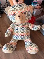 Grote knuffel beer Gucci & Adidas, Ophalen of Verzenden, Zo goed als nieuw, Beer