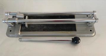 Wisvo Tegelsnijmachine 300 mm beschikbaar voor biedingen