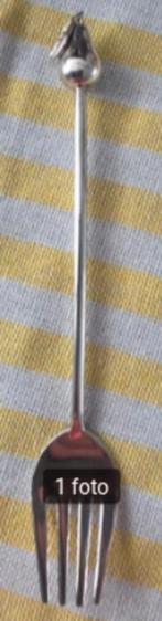 Verzilverde "peren" vorkje, Ophalen of Verzenden